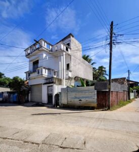 House Sale Valaichchenai - வீடு விற்பனைக்கு - உமர் வைத்தியர் வீதி வாழைச்சேனை - Kattankudy Ads (KKY ADS)